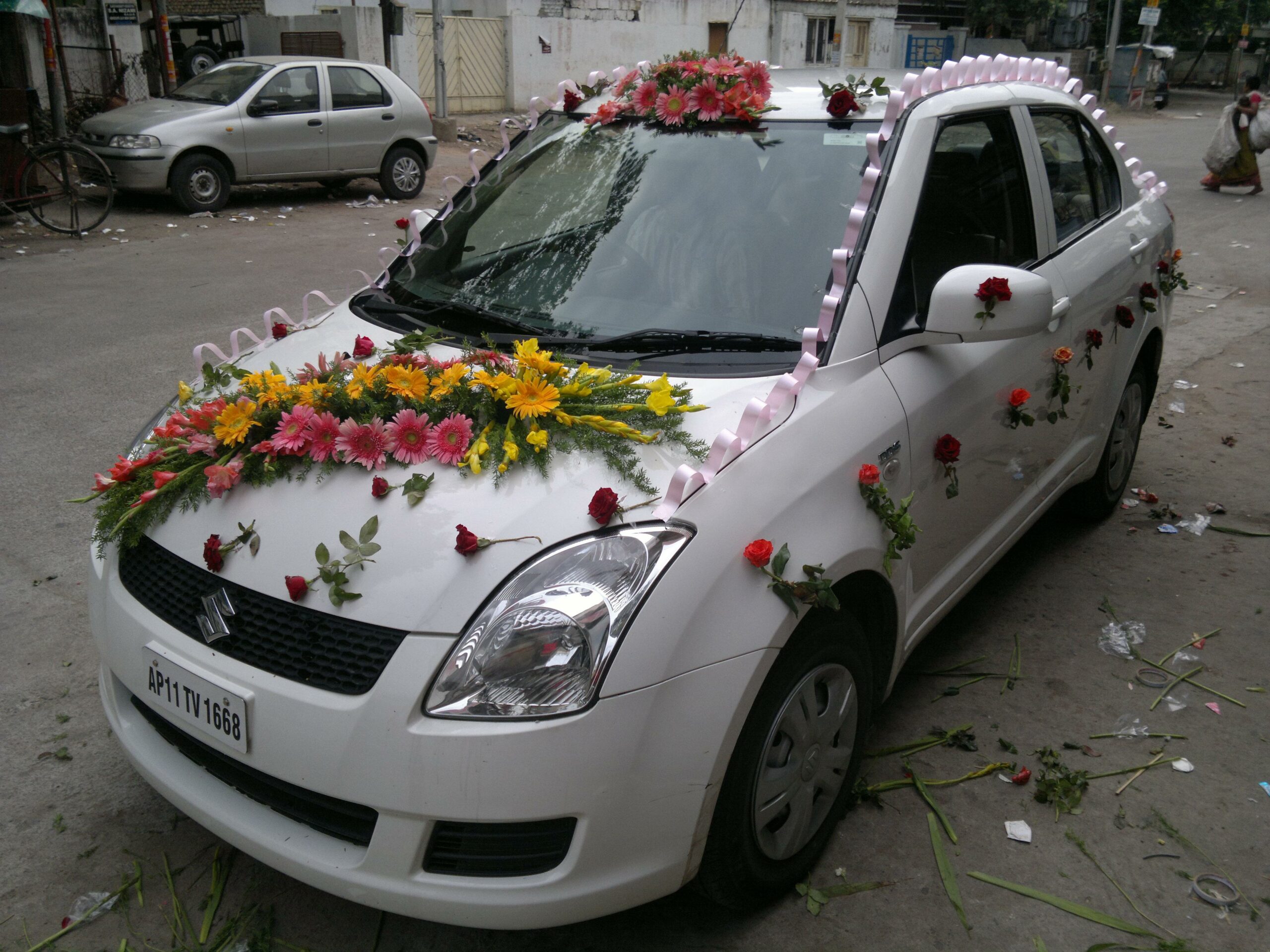 Maruti Suzuki Swift Dzire Dahej Car with Flowers