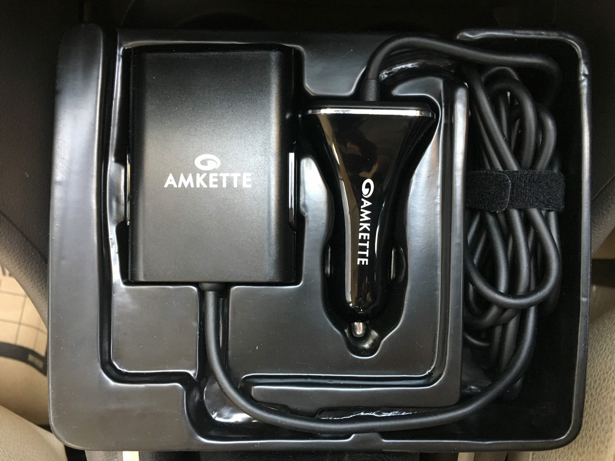 Review Amkette 4 Port Front and Back Seat 9.6A Car Charger