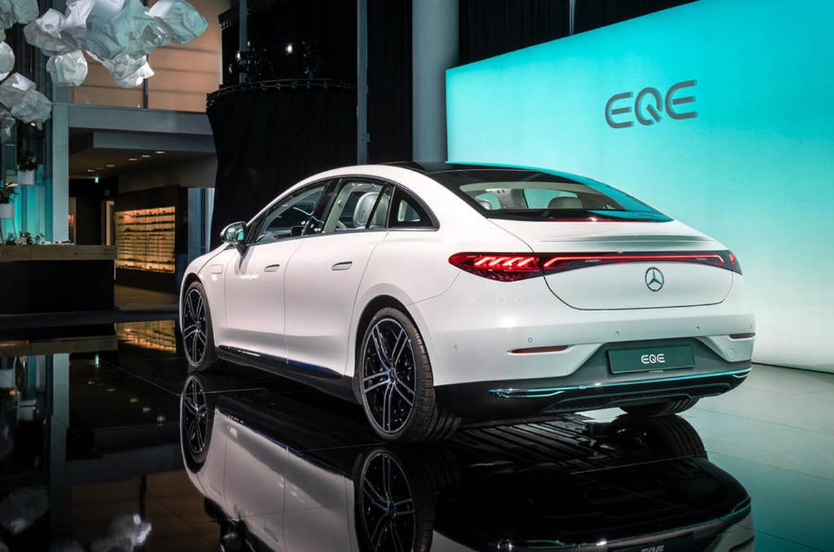 Mercedes-Benz EQE debuts